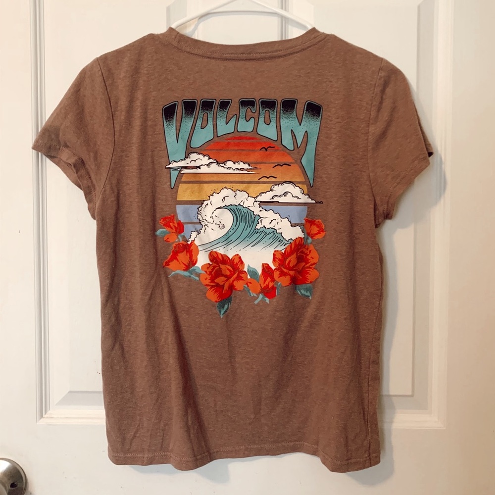 Volcom graphic T-shirt!